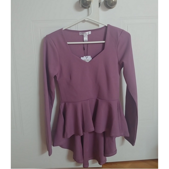 Mauve long sleeve peplum top (NWT) - Picture 2 of 2